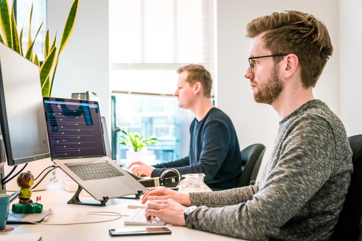 Ekip admin panelli bir web projesini planlıyor Ekip admin panelli bir web projesini planlıyor